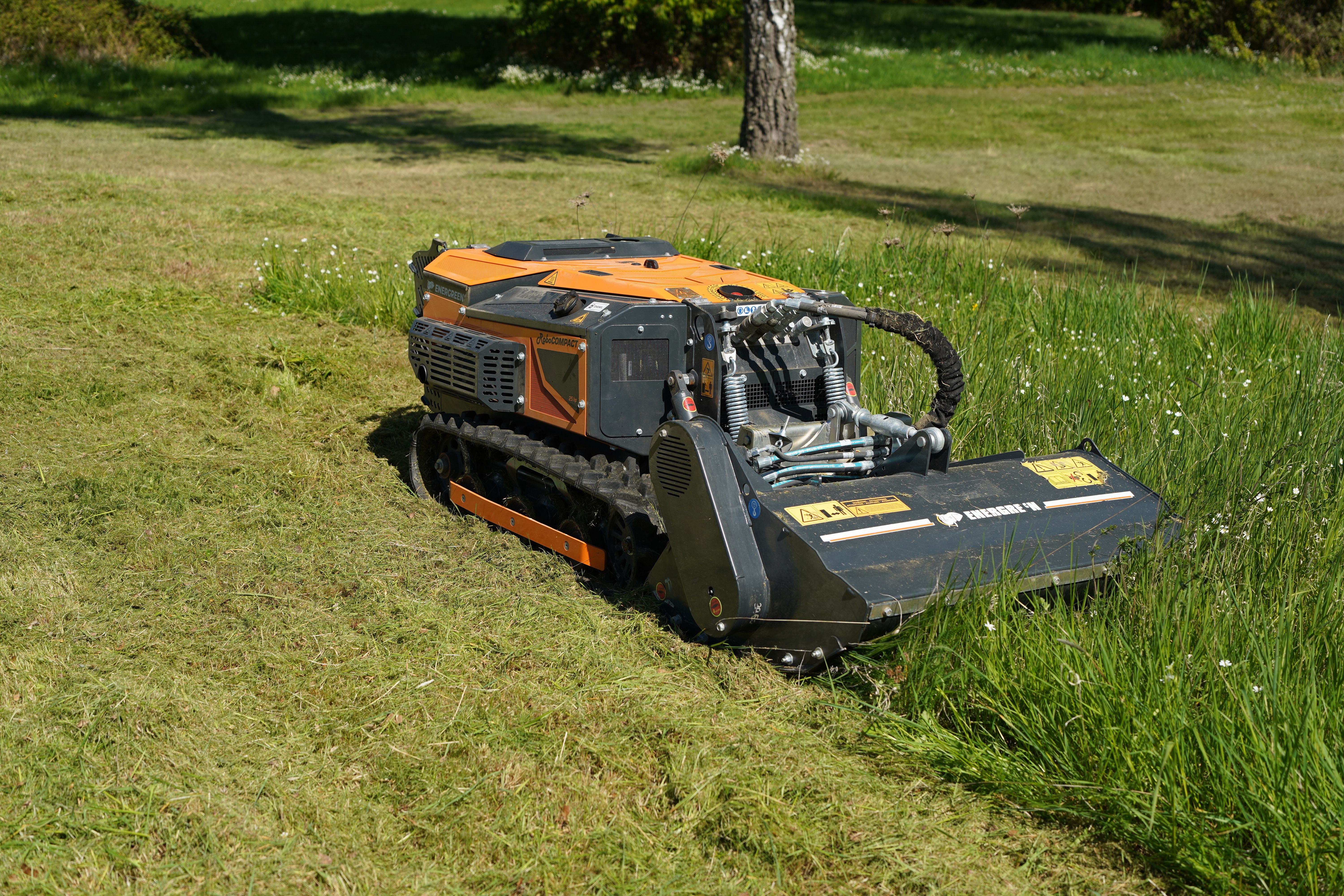 RoboCOMPACT