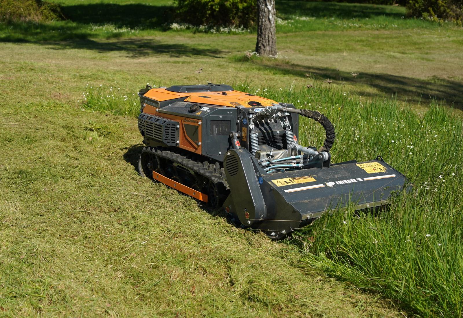 RoboCOMPACT